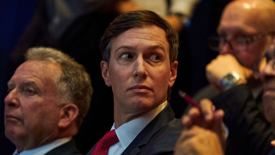 Trumps svigersøn Jared Kushner har forhandlet fred i Gaza, mens hans investeringsfirma er største aktionær i en israelsk finanskoncern med investeringer i virksomheder, der leverer våben og udstyr til Israels militær. Foto: Ritzau Scanpix