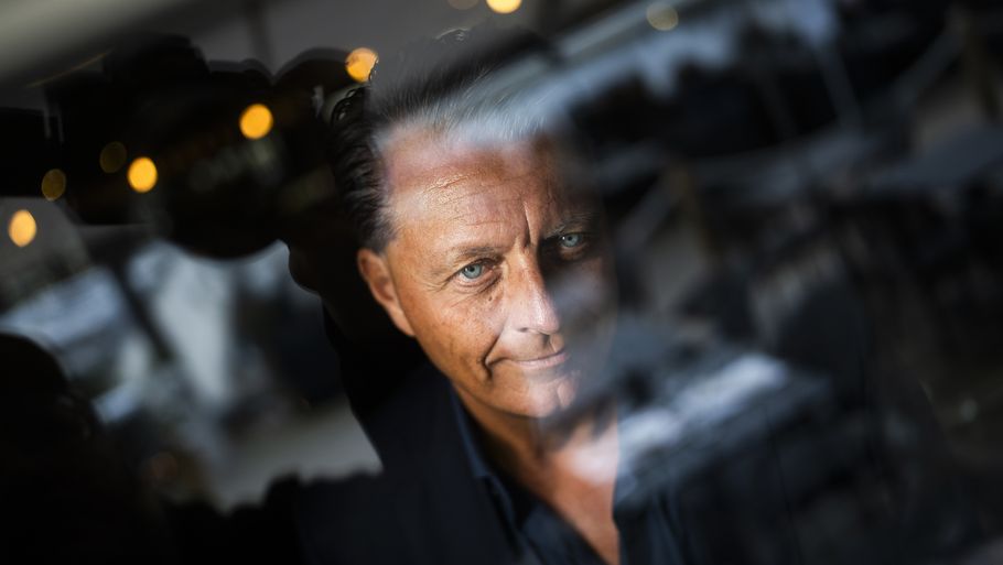 Kendt dj og restauratør i ny bog: Udsat for manipulation og psykisk vold