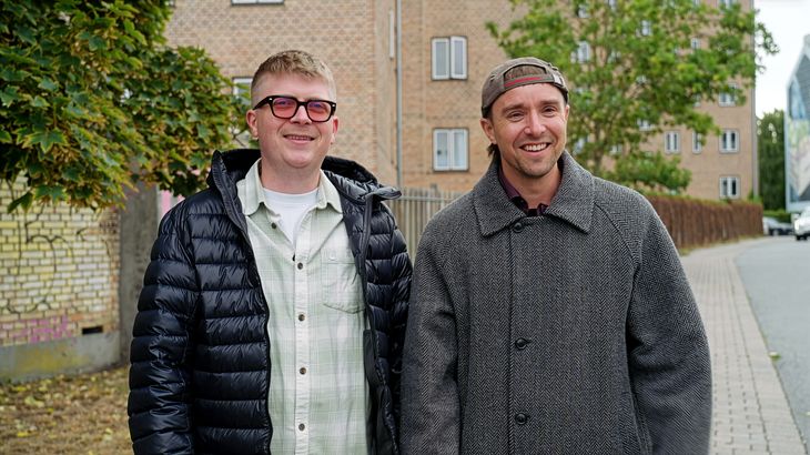 Rasmus Wallbridge tror, at han laver en film med sin komiker-kollega Martin Johannes Larsen. Foto: Drive Studios/TV 2 