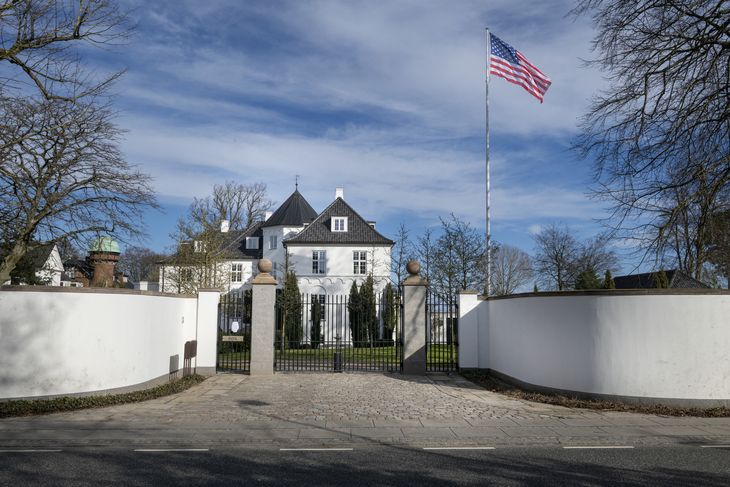 Sidste sommer boede Justin Timberlake nogle uger i en tilbygning, ligesom den amerikanske ambassadør har boet her i 2026, mens ambassadørboligen i Charlottenlund er blevet renoveret. Han er næsten lige flyttet ud igen. Foto: Kenneth Meyer. 