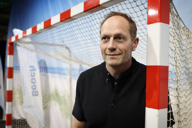 Der var intet dramatisk over, at Kasper Hvidt valgte at forlade kommentatorboksen. Foto: Jens Dresling